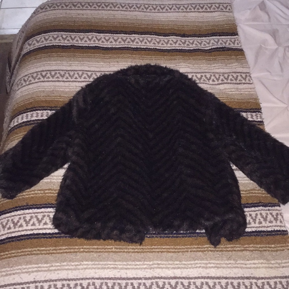 Furry jacket - Picture 2 of 3